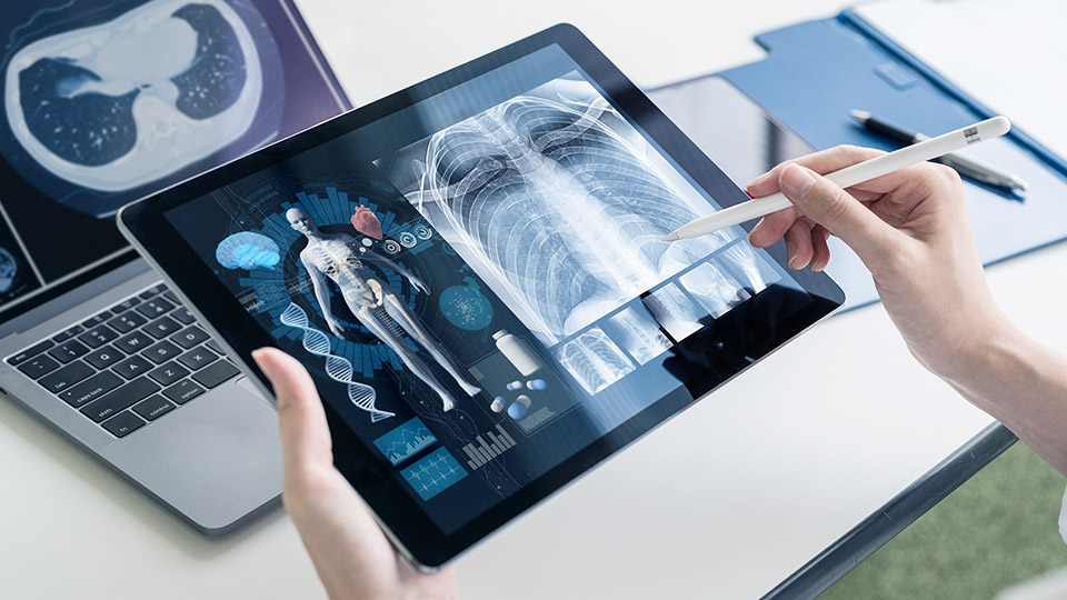 Internet of Medical Things (IoMT)